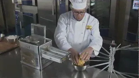 Ristorantica impastatrice, torchio e trafila per la pasta